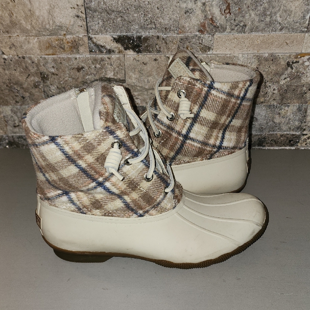 Sperry  Waterproof Duck Rain Boots Saltwater Plaid Lace-Up Duck Boots
